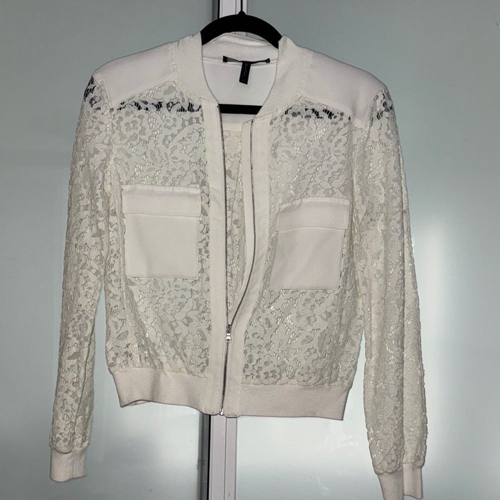 Elegant White Lace Women's Jacket